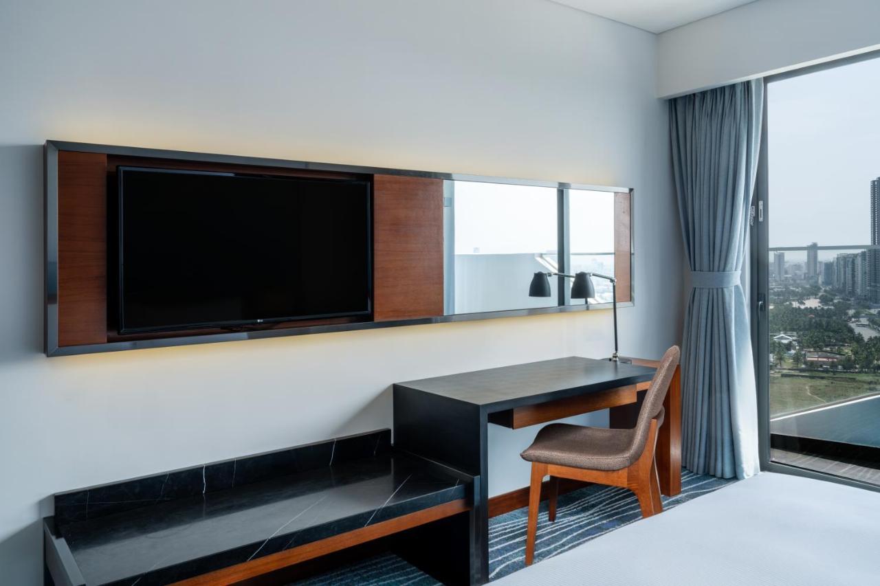 Hilton Garden Inn Дананг Экстерьер фото