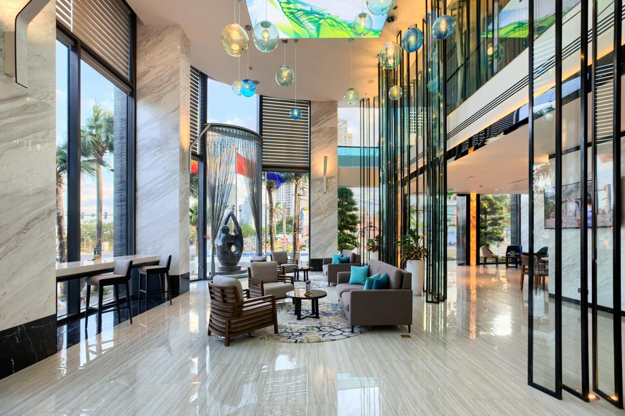 Hilton Garden Inn Дананг Экстерьер фото