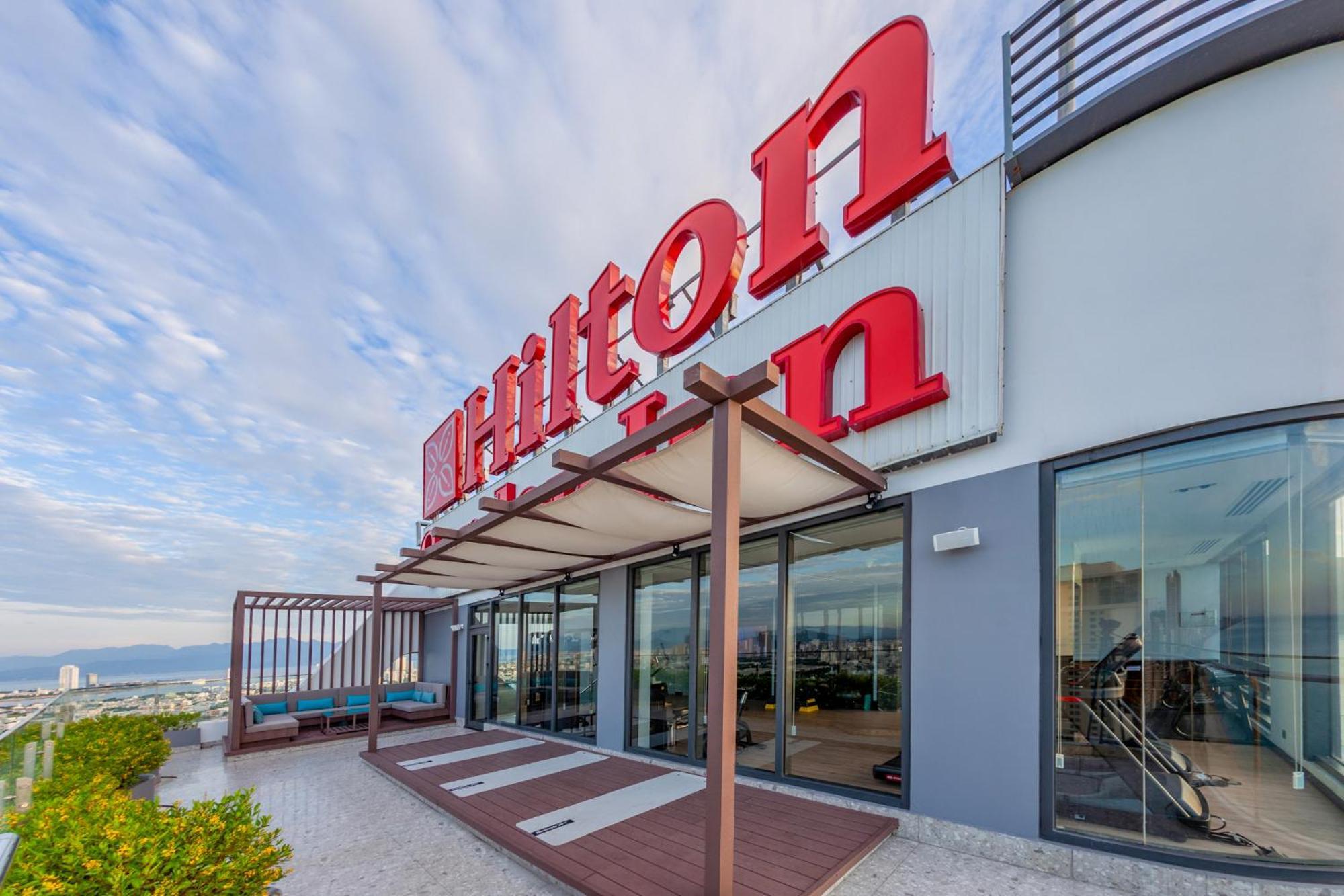Hilton Garden Inn Дананг Экстерьер фото