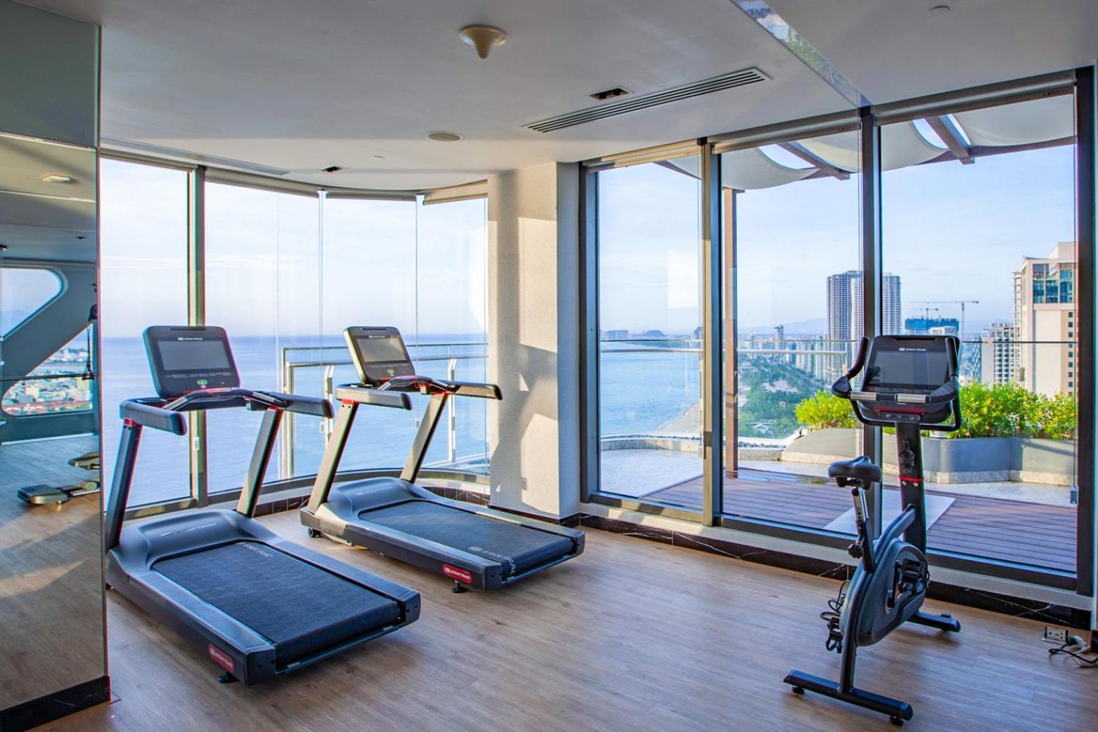 Hilton Garden Inn Дананг Экстерьер фото
