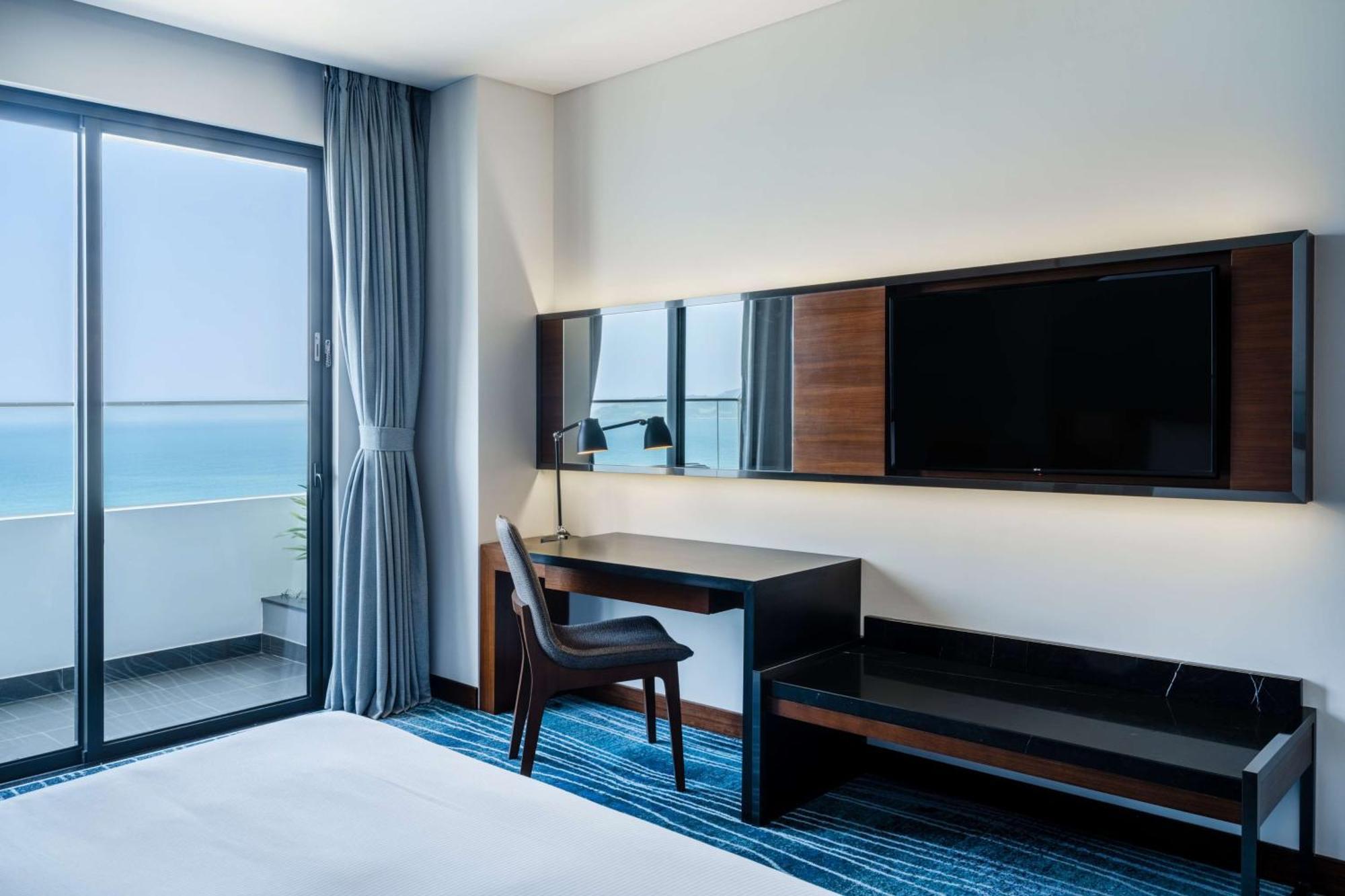 Hilton Garden Inn Дананг Экстерьер фото